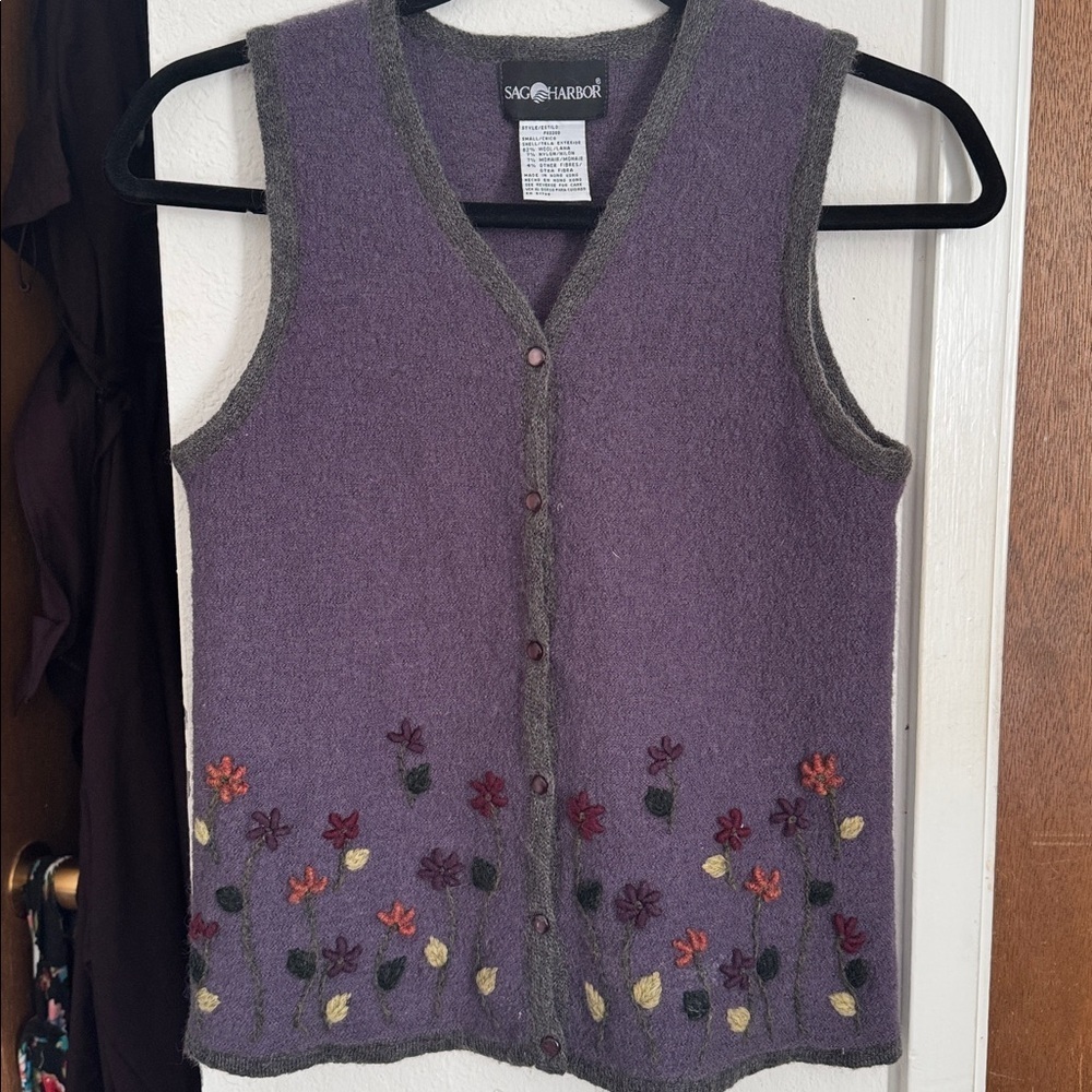 Vintage Sag Harbor Purple Wool Blend Floral Embroidered sweater Vest Womens S
